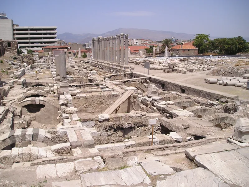 スミルナのアゴラ（İzmir Agorası）：古代イズミルのガイドブック