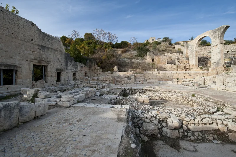 Sebaste (Elaiussa Sebaste) — ancienne ville de Cilicie située près de Mersin