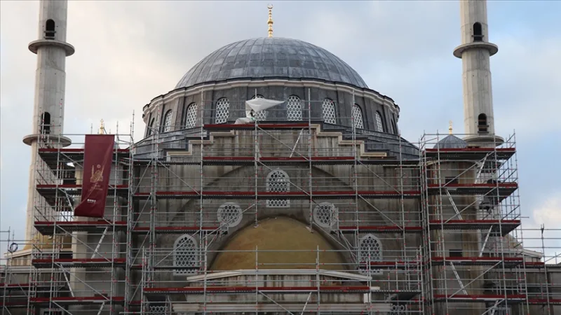 프랑스 에윱 술탄 모스크에 걸려온 협박 전화에 대한 수사 개시