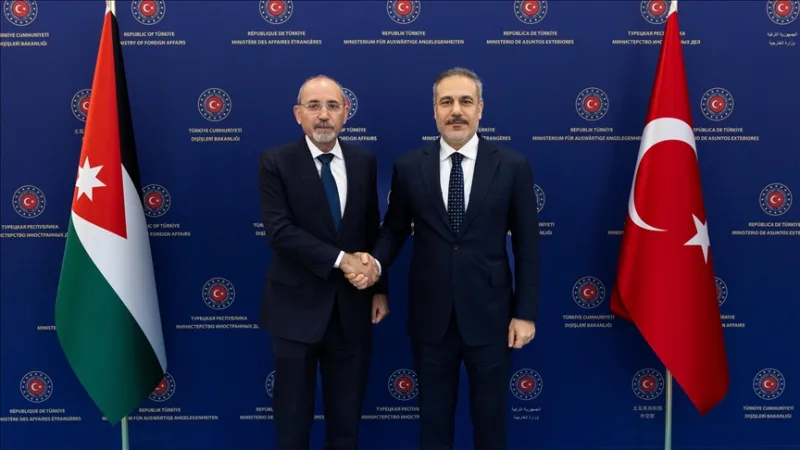 피단 장관은 알 사페디 요르단 외무장관과 팔레스타인 상황을 논의했습니다.