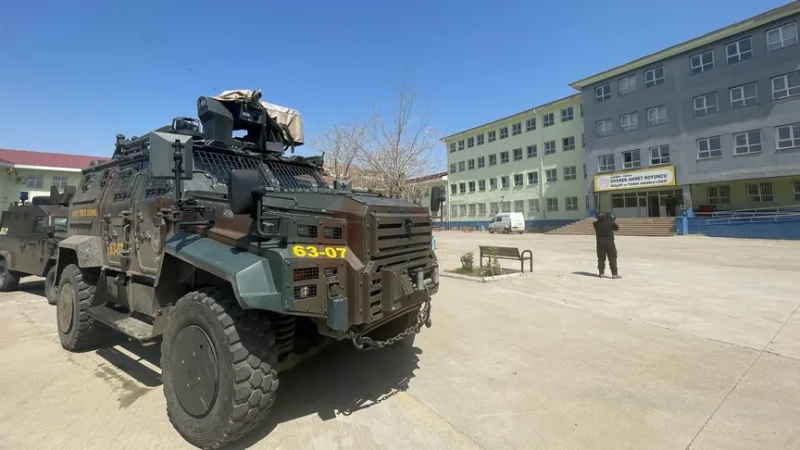 V súvislosti so zbraňovým útokom na školu v Şanlıurfe bolo zadržaných 16 podozrivých