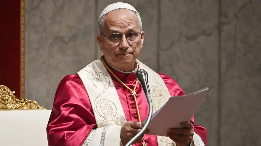 Pápež Lev XIV.: Svet ničí hŕstka tyranov