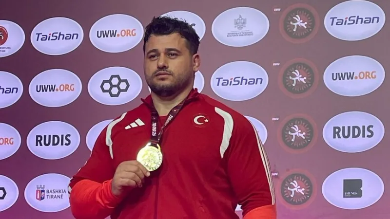 تaha Akgül يقيّم بطولة أوروبا للمصارعة