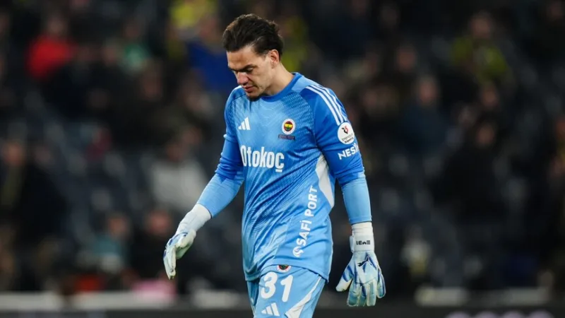 O Conselho de Arbitragem da TFF confirmou a suspensão de três jogos imposta a Ederson
